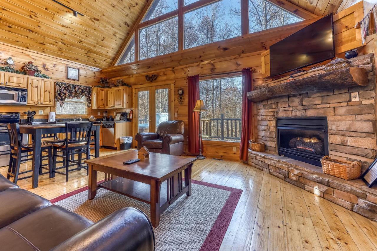 Seasons Of The Heart Villa Gatlinburg Exterior photo